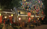 Ngắm Hồ Văn lung linh trong đêm